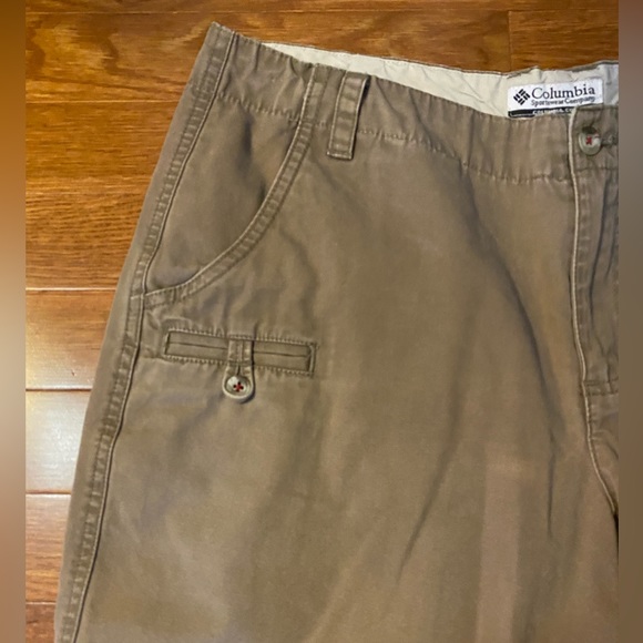 Columbia Cargo-Like Shorts Women’s Tan Size 10 - Picture 4 of 10